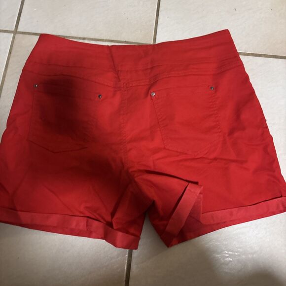 Time And Tru 5 Inch Inseam Women's size Xl 16-18 Red Shorts - Picture 5 of 7
